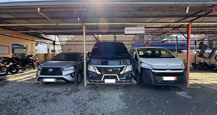 Innova Nissan Premium and Commuter Deluxe