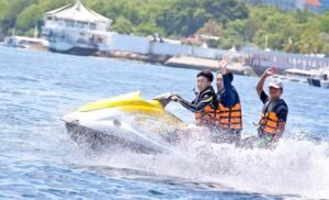 Foreigners doing jetski